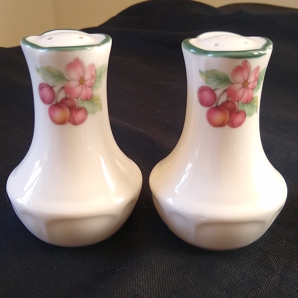 Epoch Market Day Service Set - Picture 6 of 10